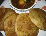 बेड़मी पूरी और आलू की सब्जी (Bedmi puri aur aloo ki sabzi recipe in hindi) रेसिपी चरण 20 फोटो