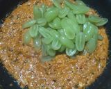 A picture of step 4 of Shahi Grapes Curry.