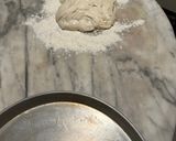 Foto del passaggio 4 della ricetta La pizza nel ruoto tradizionale (in teglia)