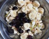 A picture of step 2 of Fruit salad with yoghurt.