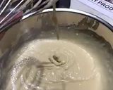 A picture of step 5 of Traditional apple cake.