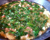 Foto del paso 5 de la receta: Tortilla de espinacas baby y jamón serrano