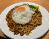 A picture of step 3 of Single Serving Black Pepper Mushroom Teppan Noodles.