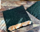 A picture of step 4 of Crispy Chicken Seaweed Rolls.