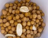 Foto del paso 1 de la receta: Hummus de garbanzos acompañado de remolacha y zanahoria
