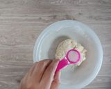 Foto langkah ke 3 dari resep Korean Garlic Cream Cheese Bread.