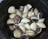 Hình bước làm 4 của món Canh Chua Nghêu Rau Nhút