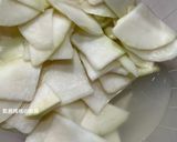A picture of step 5 of Soy-Pickled Kohlrabi.