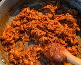 Foto del paso 5 de la receta: Pulled "Pork" Sándwich con ensalada de col y nueces (vegano)
