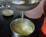 A picture of step 2 of Apple juice.