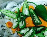 Foto del paso 4 de la receta: Manitas de Cerdo en Escabeche