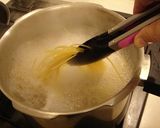 A picture of step 3 of Japanese-style Pasta Carbonara.