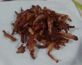 Foto del paso 2 de la receta: Ensalada de espinacas con tocino crujiente
