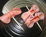 A picture of step 13 of Double Ham Ribbons For Charaben (Decorative Bentos).