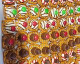 A picture of step 3 of Christmas pretzels.