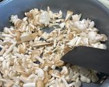 Foto del paso 1 de la receta: 🍝 PASTA FETTUCCINE EN SALSA CREMOSA DE CHAMPIÑONES 🍽 😋