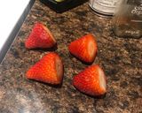 A picture of step 1 of Le sucre a couvert des fraises.