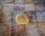 Une image de l'étape 1 de Tarte amandine et pralin aux pêches et brugnons.