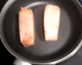Foto del paso 2 de la receta: Magret de pato con salsa de pera