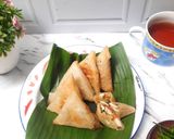 Foto langkah ke 8 dari resep Sambosa Ekonomis Isi Ayam Sayur.
