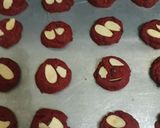 Foto langkah ke 4 dari resep Red velvet cookies.