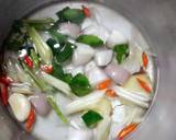 Kanya's Tofu Soup / Tom Yum Style recipe step 2 photo