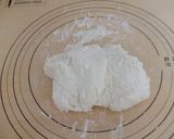 A picture of step 4 of Koppepan, School Lunch Bread Rolls.