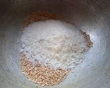 A picture of step 1 of Maharashtrian garlic chutney.