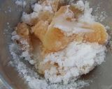 A picture of step 2 of Grapefruit Jam.