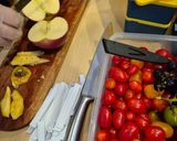 Foto langkah ke 5 dari resep Veggie and Tropical Fruit Salad.