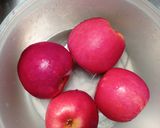 Foto langkah ke 1 dari resep Preserved Apple & Cinnamon.