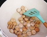 Foto langkah ke 3 dari resep Resep Nasi Telur Viral Rice Cooker.