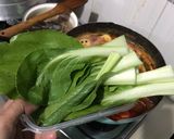 Foto langkah ke 4 dari resep Tomyam seafood pedes gurih nagih.