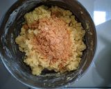 Foto langkah ke 6 dari resep Cornflakes Cookies Tanpa Mixer.
