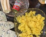 A picture of step 1 of Cheese Potato Triangles.