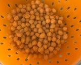 Foto del paso 1 de la receta: Ensalada de garbanzos primavera