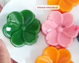 Foto langkah ke 4 dari resep Rainbow bread Pudding.