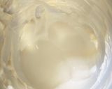 Foto del paso 2 de la receta: Salsa Monik de yogur y eneldo para acompañar el salmón
