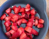 Une image de l'étape 1 de Crumble fraise / coco 🍓🥥.