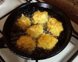 Foto del paso 4 de la receta: Buñuelos de manzana con azúcar y canela