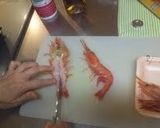 A picture of step 1 of Shrimp (w/ Heads) Tomato Cream Pasta.
