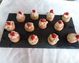 Foto del paso 3 de la receta: Hojaldritos de ensaladilla con lágrimas de pimiento