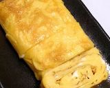 A picture of step 3 of Naturally Defrosting Tamagoyaki (for Bento).