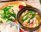 Hình bước làm 2 của món Lẩu gà nấu tiêu xanh