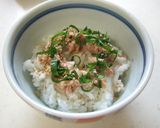 A picture of step 2 of Perfect on Hot Summer Days Chilled Tuna Ochazuke (Rice Porridge).