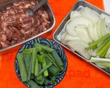 雙蔥炒甜肉片的食譜步驟1照片
