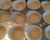 A picture of step 3 of Mandys mini quiche pies.