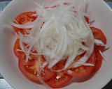 A picture of step 2 of Tomato and Sliced Sweet Onion Salad.