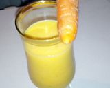 A picture of step 2 of Carrot smoothie.