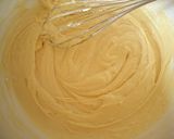 A picture of step 5 of Chocolate Chip Muffins.